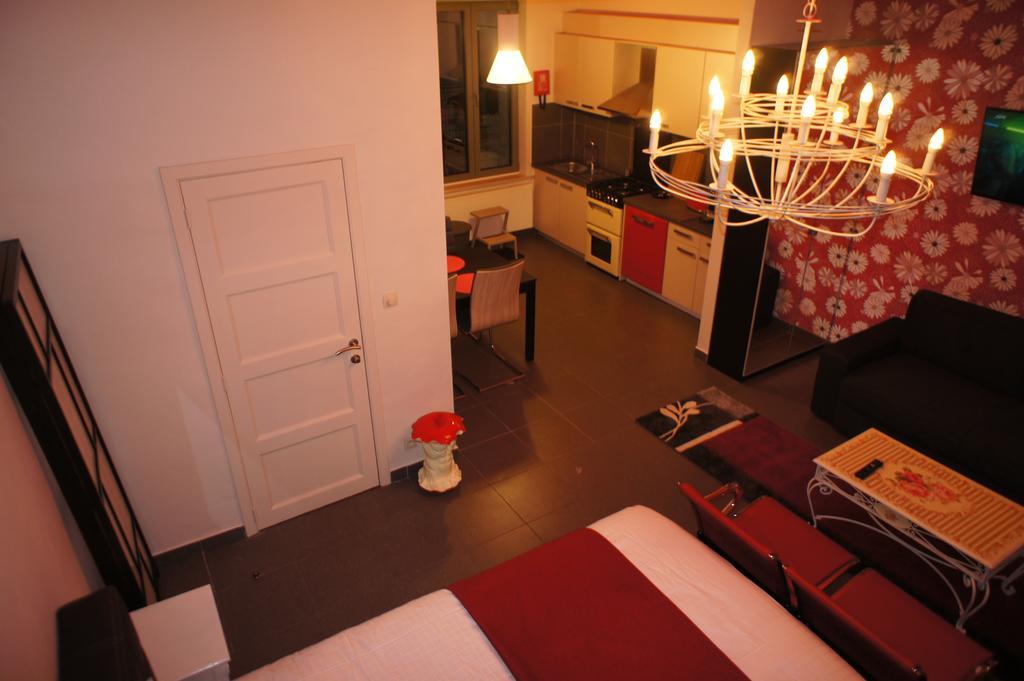 J And R Brussels City Apartment Экстерьер фото