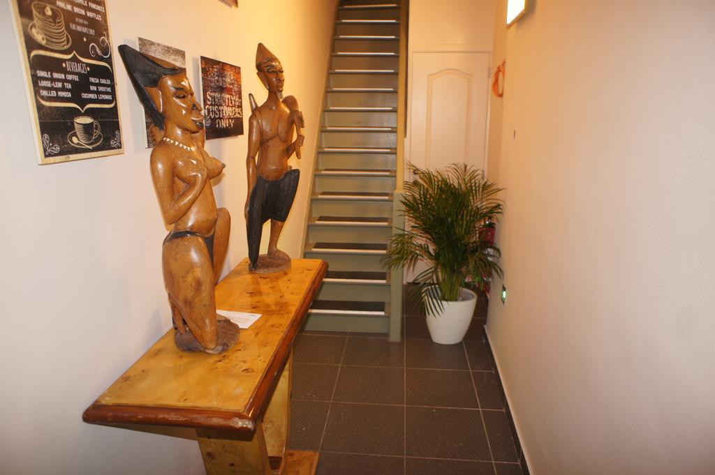J And R Brussels City Apartment Экстерьер фото